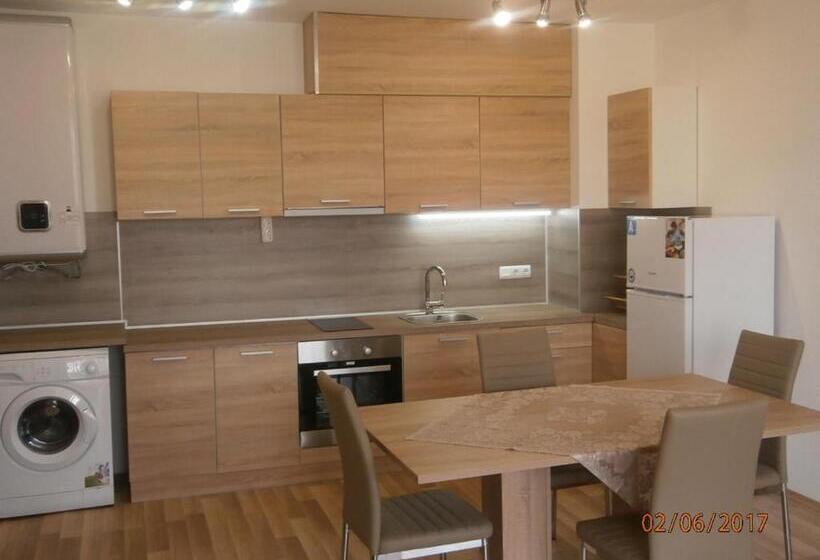 Apartments In Las Brisas