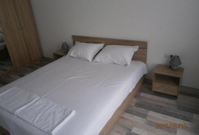 Apartments In Las Brisas