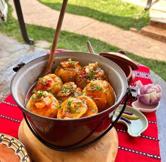 فندق Cob Village