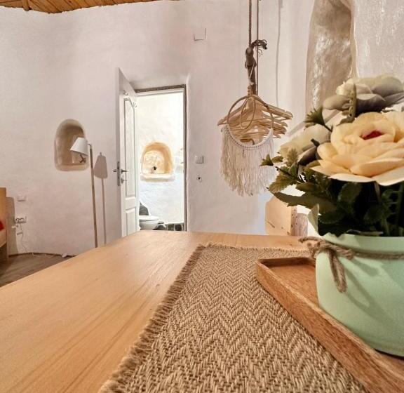 فندق Cob Village