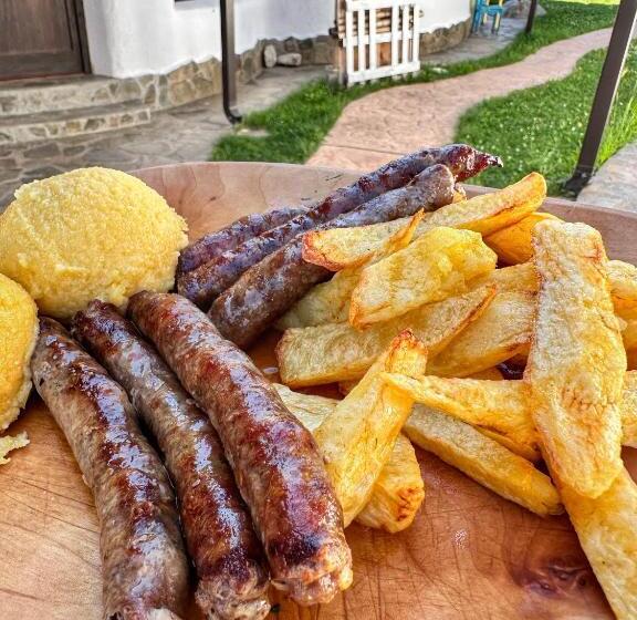 فندق Cob Village