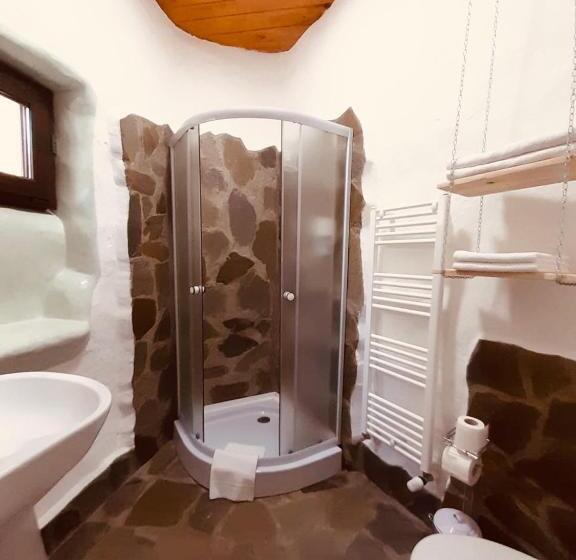 فندق Cob Village