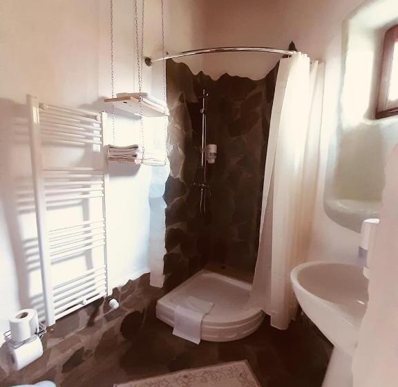 فندق Cob Village