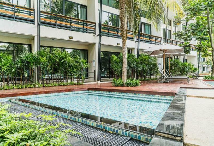 ホテル Lumphawa Amphawa