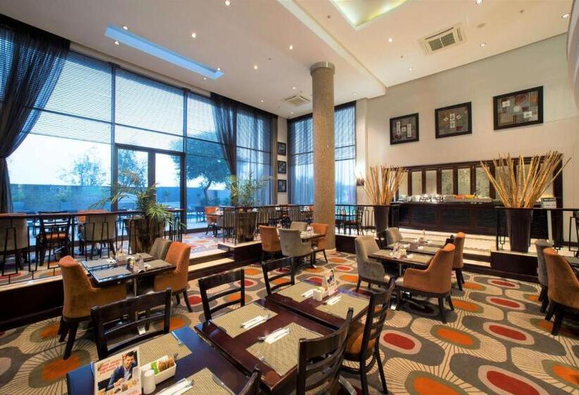 ホテル The Ridgepoint