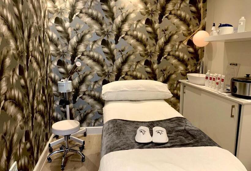 Пансион Alluvia Boutique Winery & Luxury Accommodation