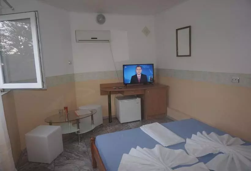Majatalo Lenny