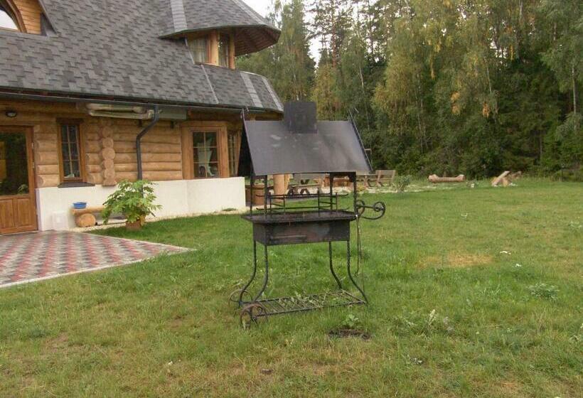 膳宿费 Turaidas Zieds