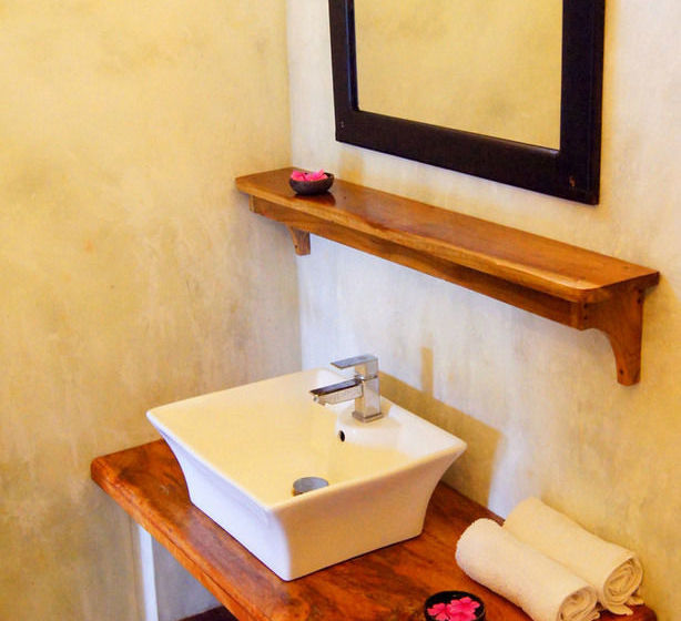 مبيت وإفطار Elephant Road Resort