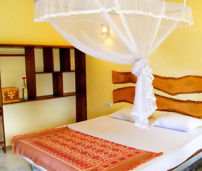 تختخواب و صبحانه Elephant Road Resort