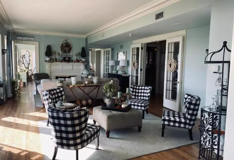 צימר Lochnaiar Inn