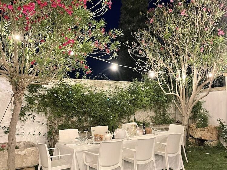 צימר Masseria Messapia Wine Resort & Spa