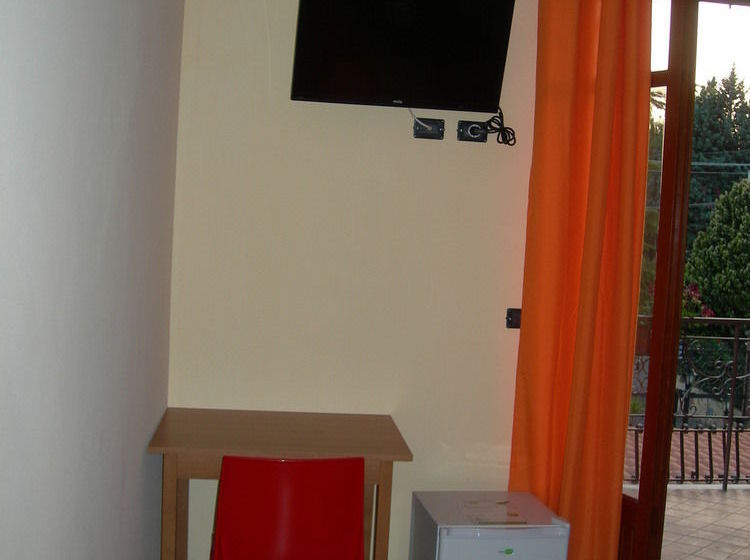 مبيت وإفطار Villa Sole Dell'etna