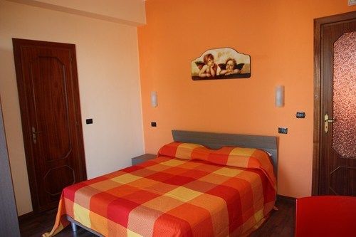 مبيت وإفطار Villa Sole Dell'etna