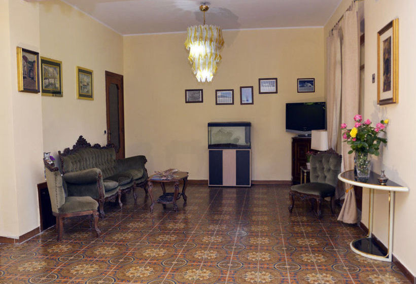 مبيت وإفطار Villa Sole Dell'etna