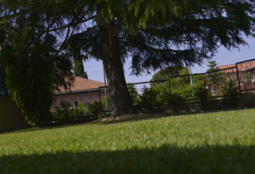 مبيت وإفطار Villa Sole Dell'etna