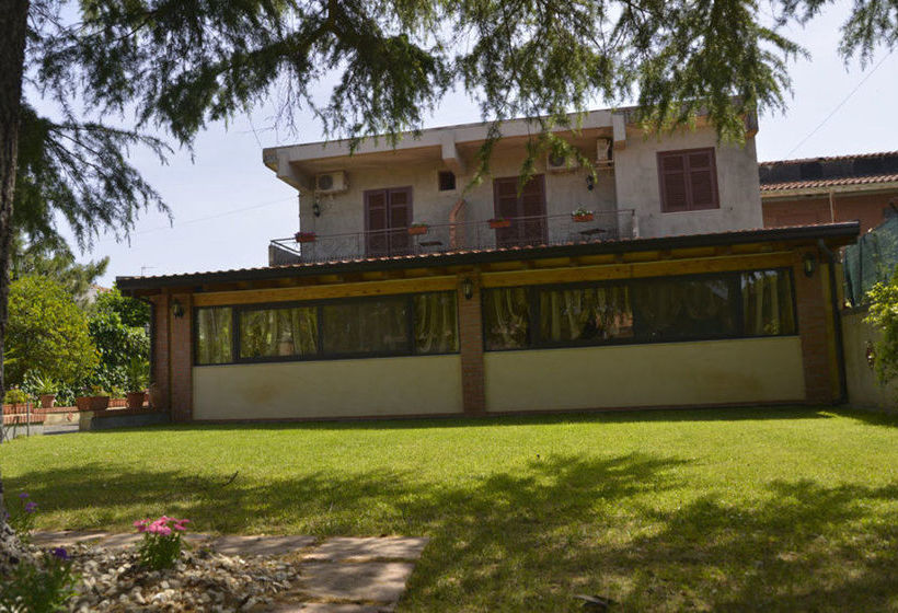 مبيت وإفطار Villa Sole Dell'etna