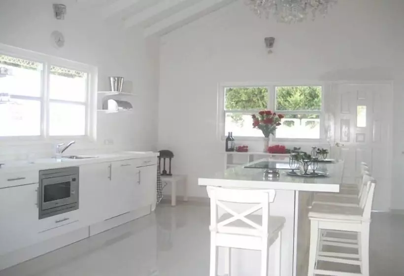 Champartments Villa & Apartments Cristal