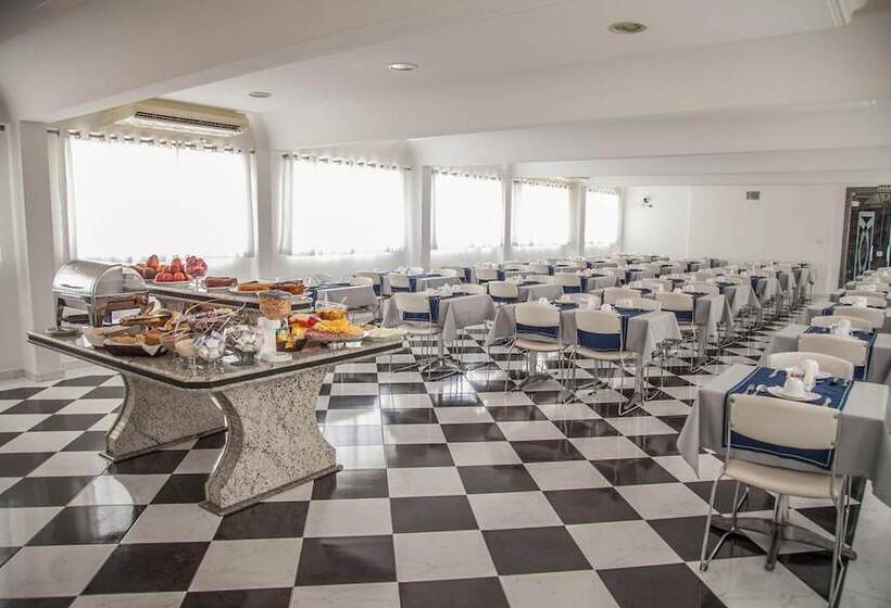 ホテル Atlantico Inn Apart