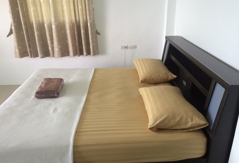 Отель Baan Leelawadee