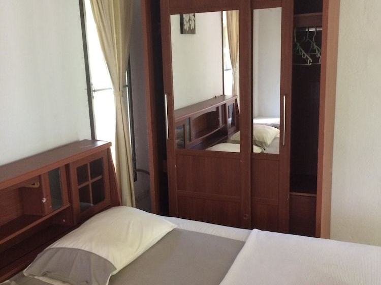 Отель Baan Leelawadee