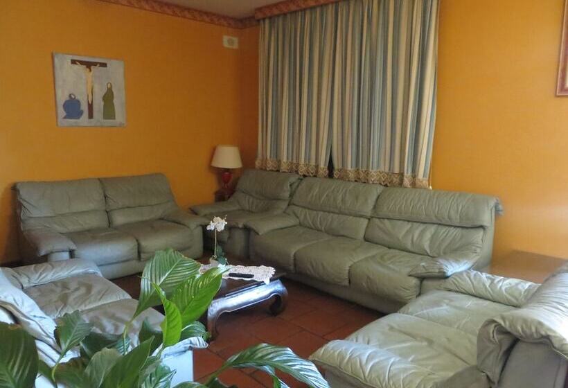 בית מלון כפרי Girasole