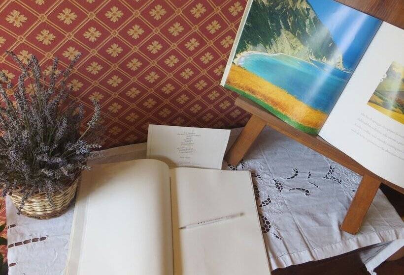 בית מלון כפרי Girasole