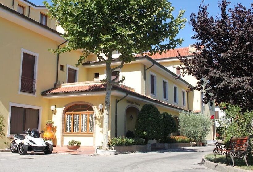 בית מלון כפרי Girasole