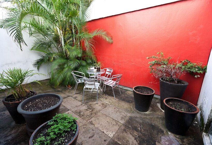 בית מלון כפרי H Americas