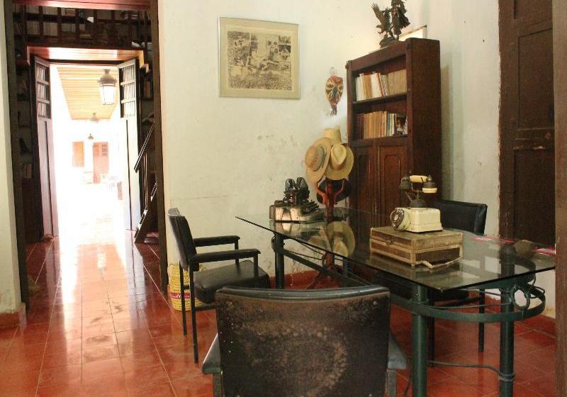 Hotel Hacienda Blanca Flor