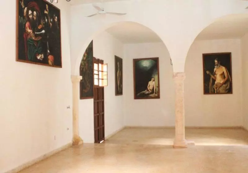 هتل Hacienda Blanca Flor
