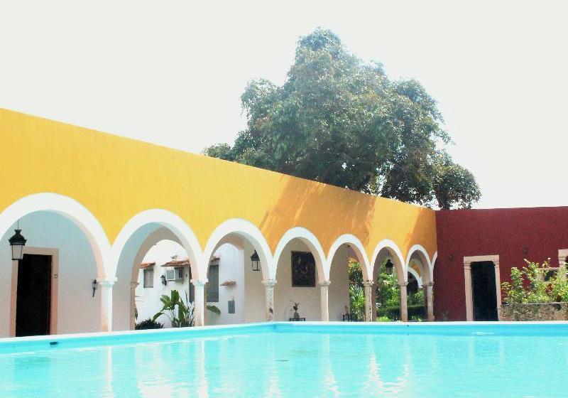 Hotel Hacienda Blanca Flor