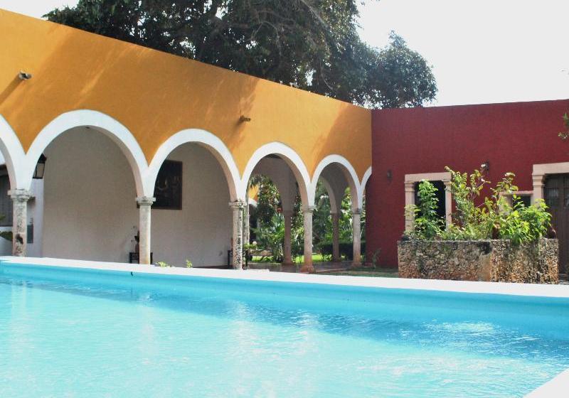 Hotel Hacienda Blanca Flor