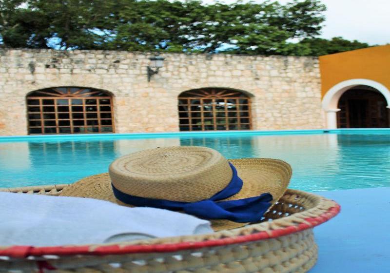 Hotel Hacienda Blanca Flor