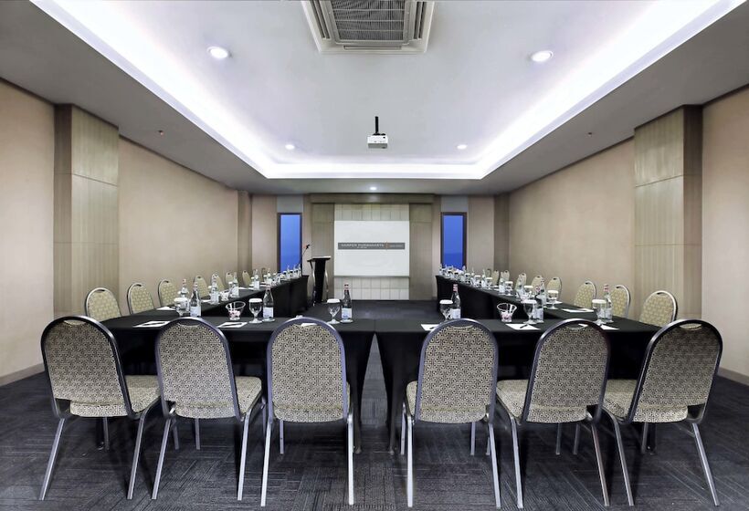 Szálloda Harper Purwakarta By Aston