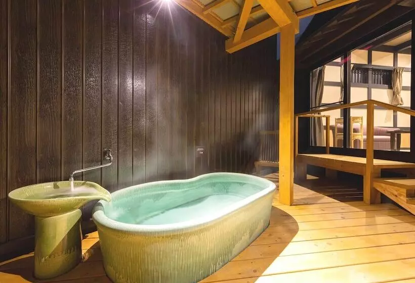 Hotel Katsuragi Onsen Happuu No Yu