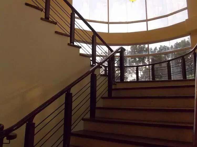 Mo2 Westown Hotel Mandalagan