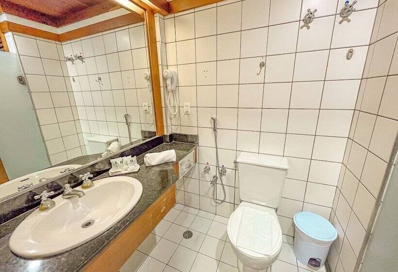 فندق Nacional Inn Ubatuba Praia Das Toninhas