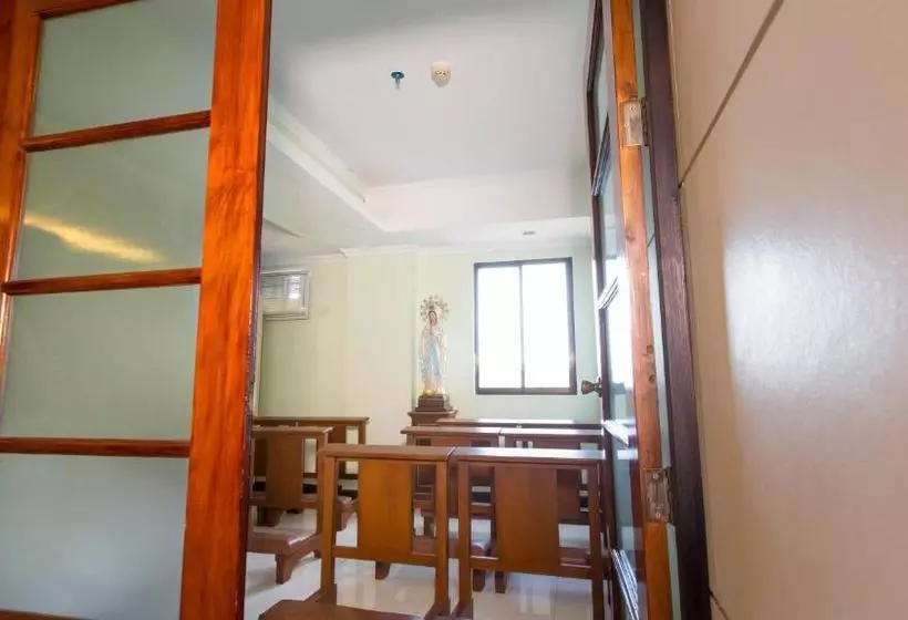 Hotel One Lourdes Dormitel