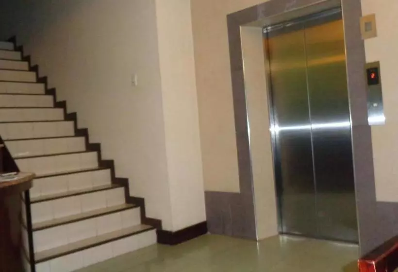 Hotel One Lourdes Dormitel