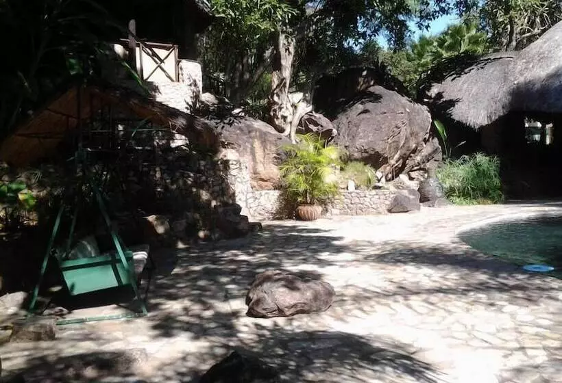 هتل Sethule Lodge