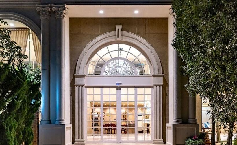 Hotel Shonan Kamakura Crystal