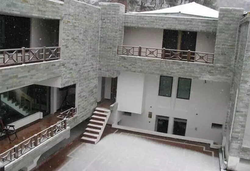 호텔 The Citadel Resorts,jiya