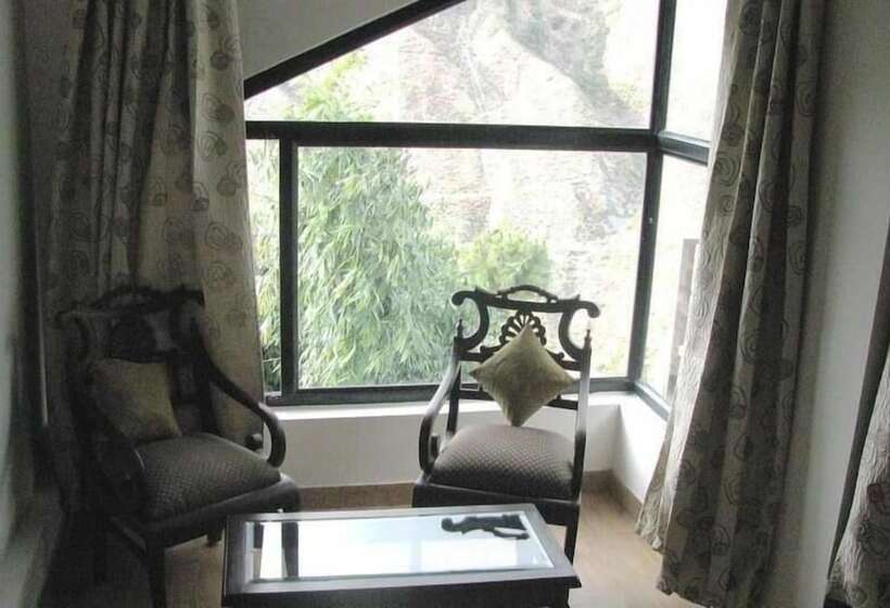 Hotel The Citadel Resorts,jiya