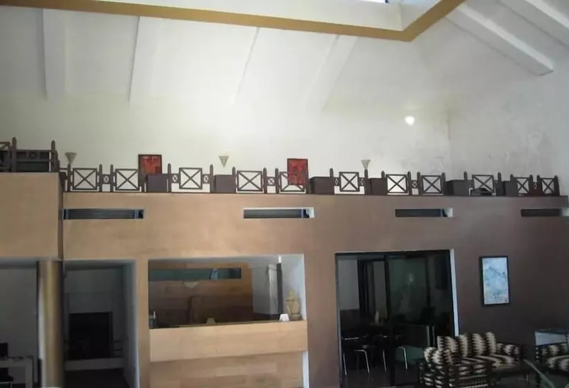 호텔 The Citadel Resorts,jiya