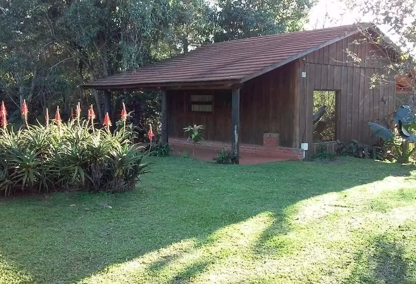 호텔 Ytororo Lodge