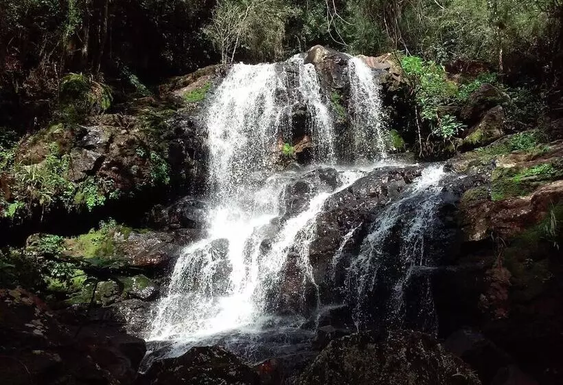 호텔 Ytororo Lodge