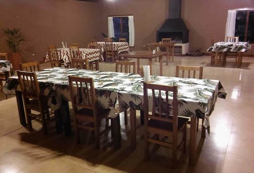 호텔 Ytororo Lodge