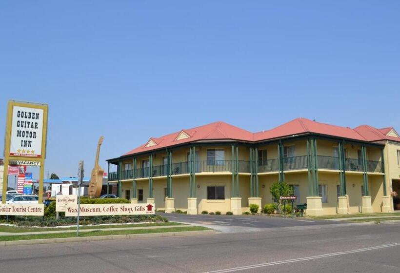 מוטל Golden Guitar Motor Inn