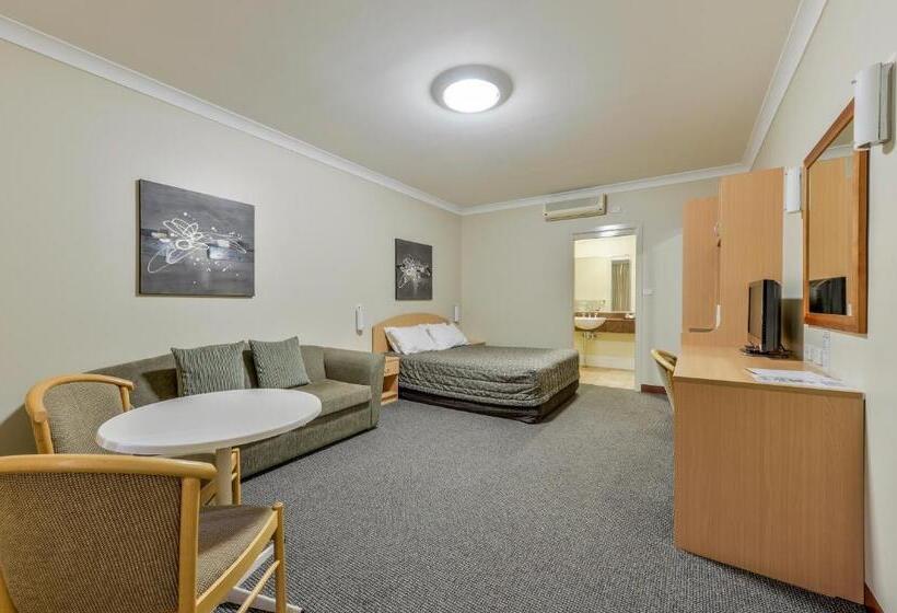 מוטל Golden Guitar Motor Inn